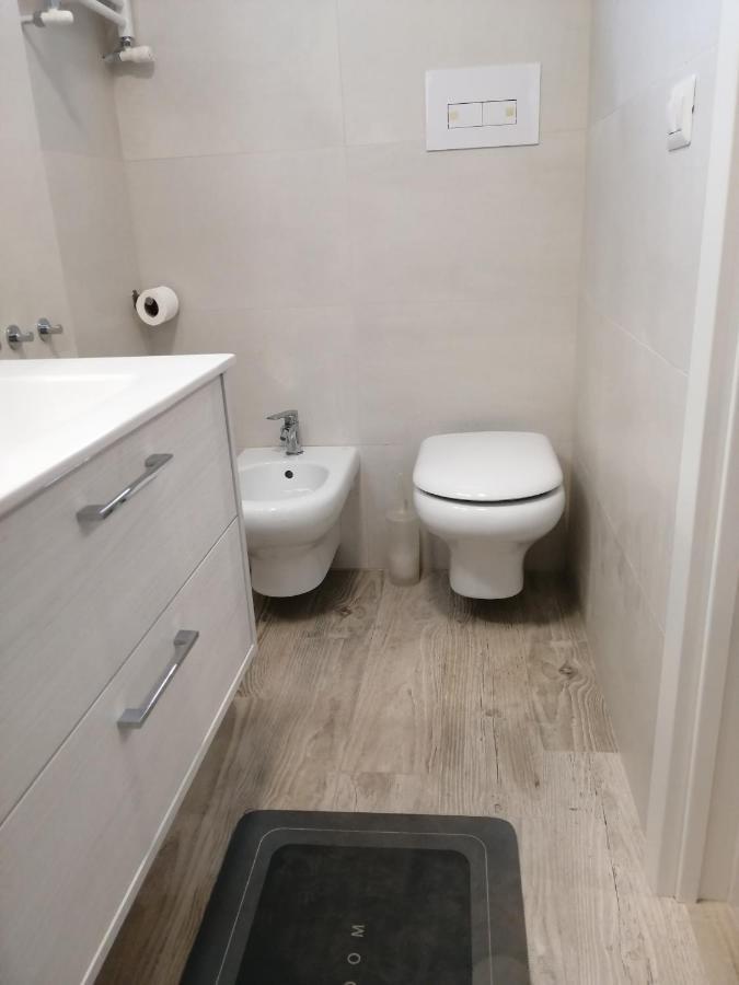 Apartamento Love Mirrors And Flowers - Affitti Brevi Italia Bari Exterior foto