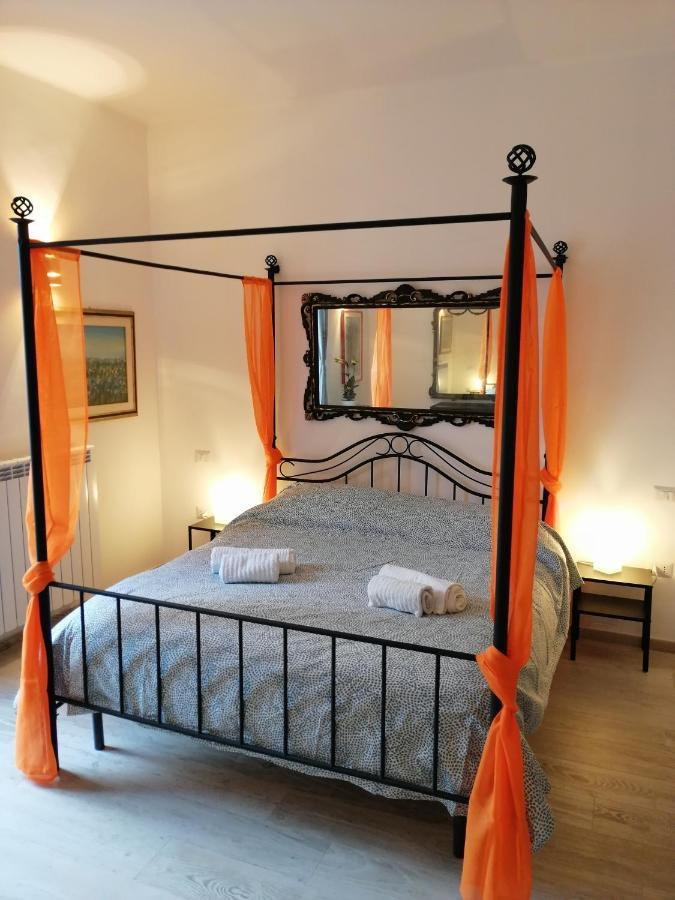 Apartamento Love Mirrors And Flowers - Affitti Brevi Italia Bari Exterior foto